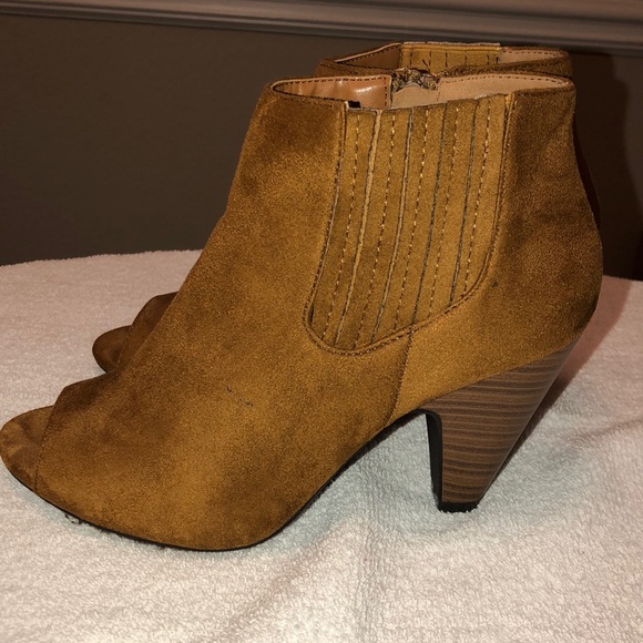 Rue21 Tan Booties - Picture 4 of 6